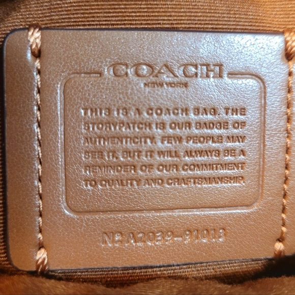 Coach Brown Signature Women's Bag and Shoes - Picture 3 of 10
